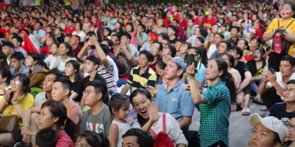 bob半岛体育官网-国足对越南决战凌晨开球 越南球迷会熬夜看么？