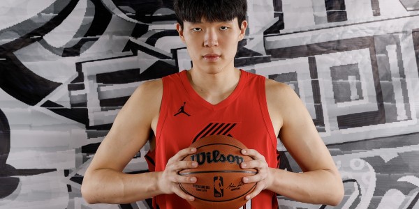 SI谈杨瀚森：能为开拓者提供替补火力 很可能赛季初就成板凳核心