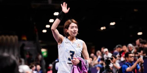 日本女排前队长跨界作品正式发布！还有写真，球迷看完反响热烈