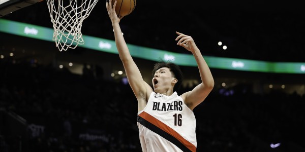 bob半岛体育-拓媒：这破队看不到希望 全场最大呼声居然发生在杨瀚森得分时候