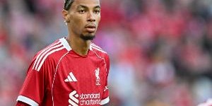 bob半岛体育平台-埃基蒂克：法国掌控比赛主动，国家队首秀来得很快&amp;amp;随时做好准备